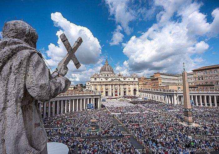 Глава Минкультуры РФ не прилетела на интронизацию папы римского из-за несогласованности маршрута