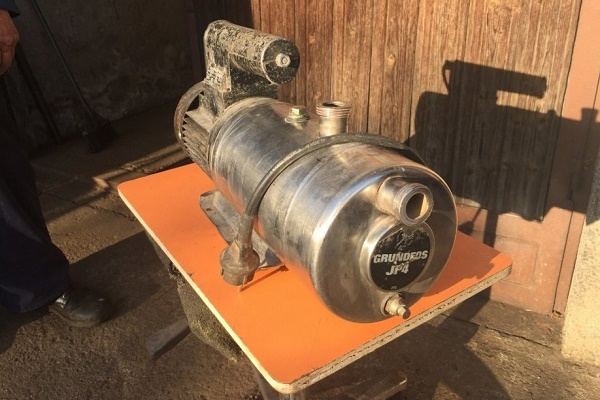 Насосы для повышения давления воды: виды, как выбрать, технология монтажа + схемы подключения