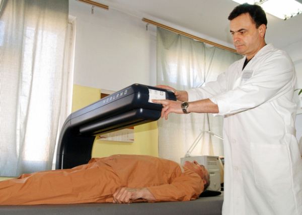 Почему мужчины переносят остеопороз тяжелее женщин: 5 скрытых признаков заболевания