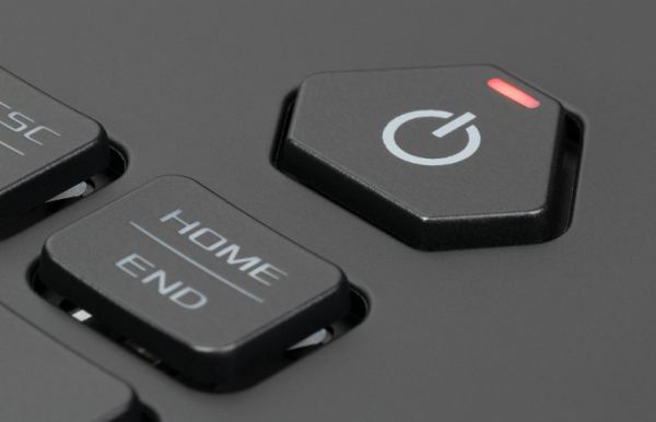 Обзор игрового ноутбука Asus ROG Strix Scar 18 G835LX с Intel Core Ultra 9 275HX и Nvidia GeForce RTX 5090 Laptop