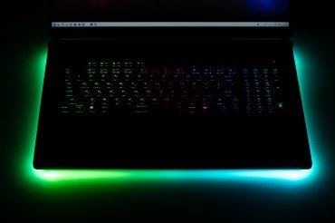 Обзор игрового ноутбука Asus ROG Strix Scar 18 G835LX с Intel Core Ultra 9 275HX и Nvidia GeForce RTX 5090 Laptop