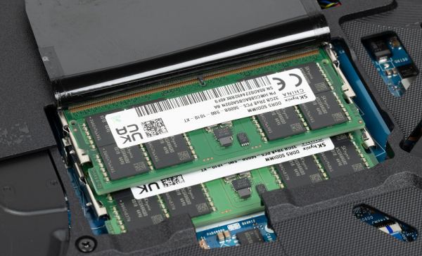 Обзор игрового ноутбука Asus ROG Strix Scar 18 G835LX с Intel Core Ultra 9 275HX и Nvidia GeForce RTX 5090 Laptop