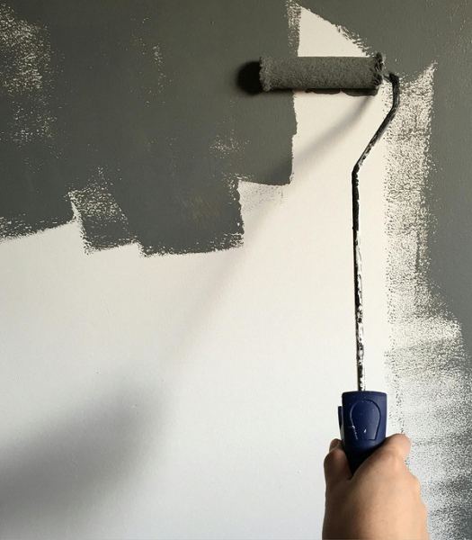 Чем покрасить старый дом: выбор краски для деревянных и оштукатуренных стен, советы по нанесению