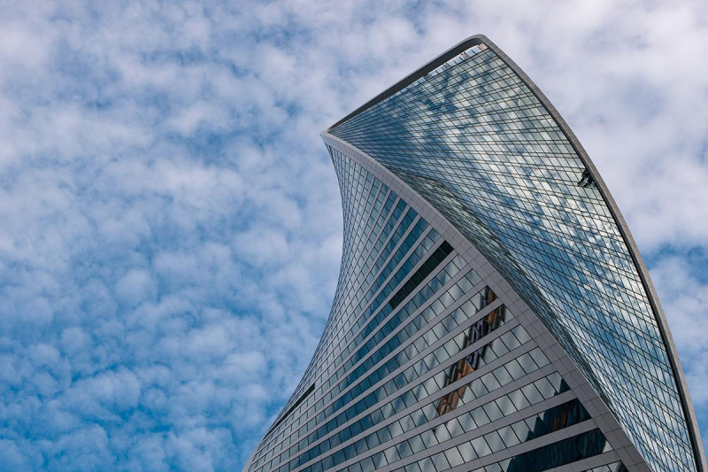 Эпоха калейдоскопа стилей: постмодернизм, лужковская архитектура и