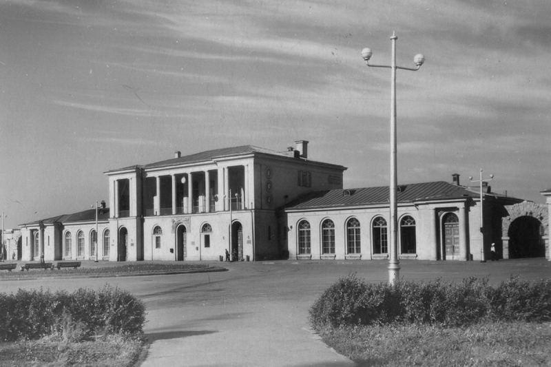 Эра сталинских высоток и восстановления городов: советский