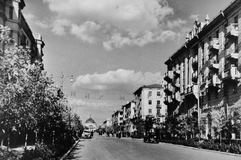 Эра сталинских высоток и восстановления городов: советский