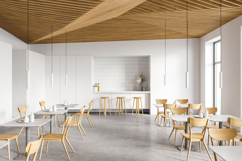 Как сделать реечный потолок — нестан­дартную альтерна­тиву натяжному