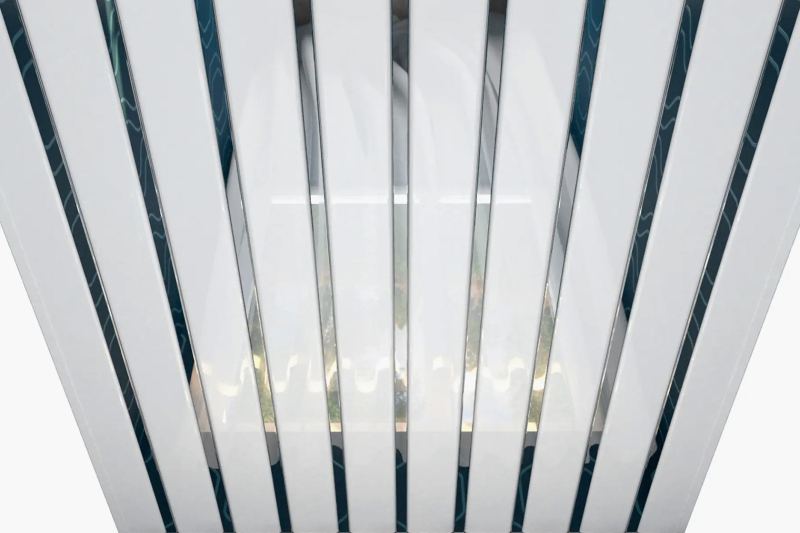 Как сделать реечный потолок — нестан­дартную альтерна­тиву натяжному