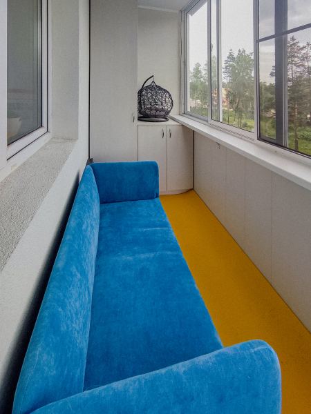 «Одно из моих любимых мест в квар­тире»: 3 варианта обустройства балкона