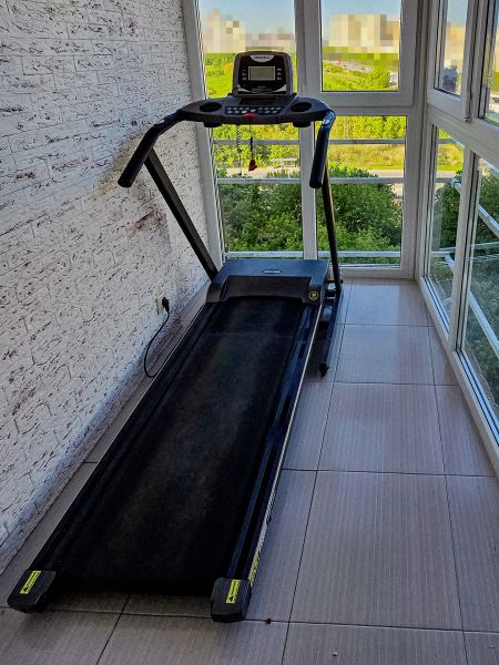 «Одно из моих любимых мест в квар­тире»: 3 варианта обустройства балкона