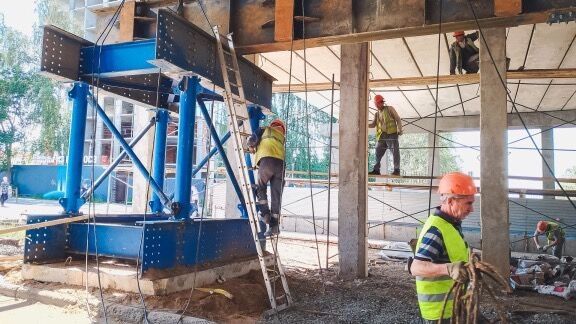 Застройщики пугают резким повышением цен. Стоит ли поторопиться с покупкой квартиры?