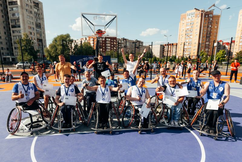 «Популяризация здорового образа жизни»: за шесть лет РФБ построила 25 центров уличного баскетбола по всей России