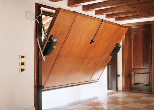 подъемно-поворотные ворота