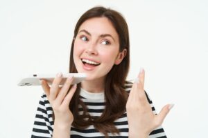 Как заработать на голосовых помощниках